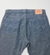 Cargar imagen en el visor de la galería, REGULAR STRAIGHT CHAMBRAY