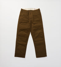 画像をギャラリービューアに読み込む, CHINO TROUSERS Khaki