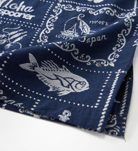 Cargar imagen en el visor de la galería, EDWIN x reyn spooner camisa cuello abierto azul marino