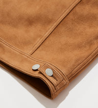 Cargar imagen en el visor de la galería, Chaquetas de cuero beige