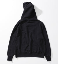 Carica l'immagine nel visualizzatore di Gallery, Felpa con cappuccio nero.