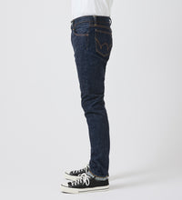 Load image into Gallery viewer, SLIM TAPERED Unwashed 【Length 32 inch】
