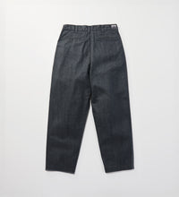 Charger l'image dans la galerie, 2TUCK TROUSERS GRAY DENIM
