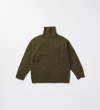 画像をギャラリービューアに読み込む, [Coming soon]TURTLE NECK KNIT Olive
